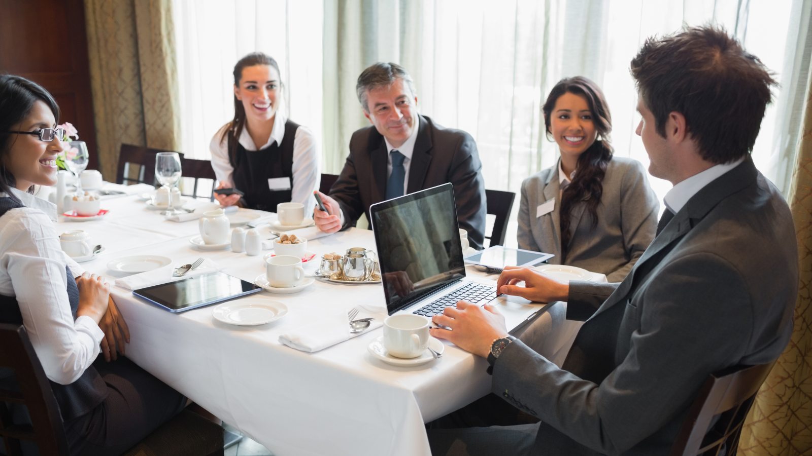 Top AI Meeting Assistants